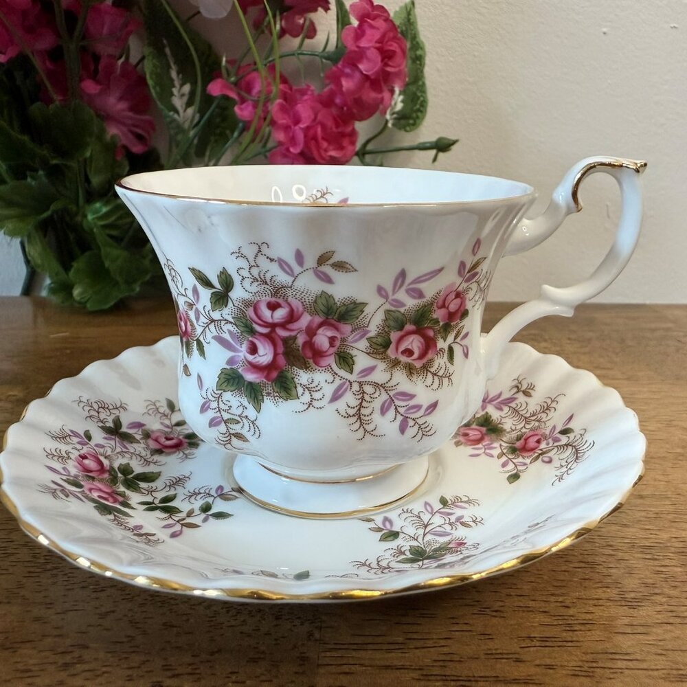 Royal Albert Lavender‎ Rose Teacup and Saucer Vintage Bone China Floral
